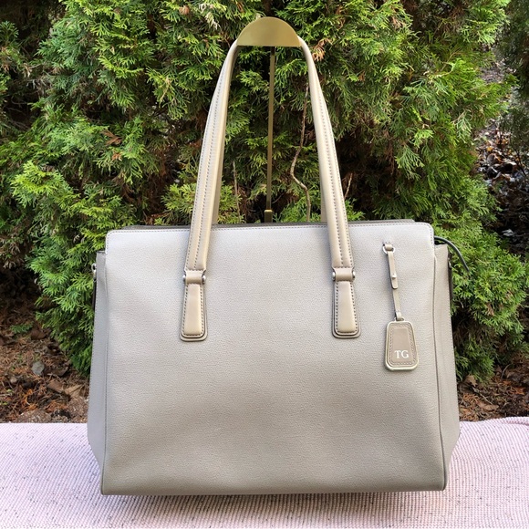 Tumi Handbags - TUMI Sinclair Lynn Large Business Tote